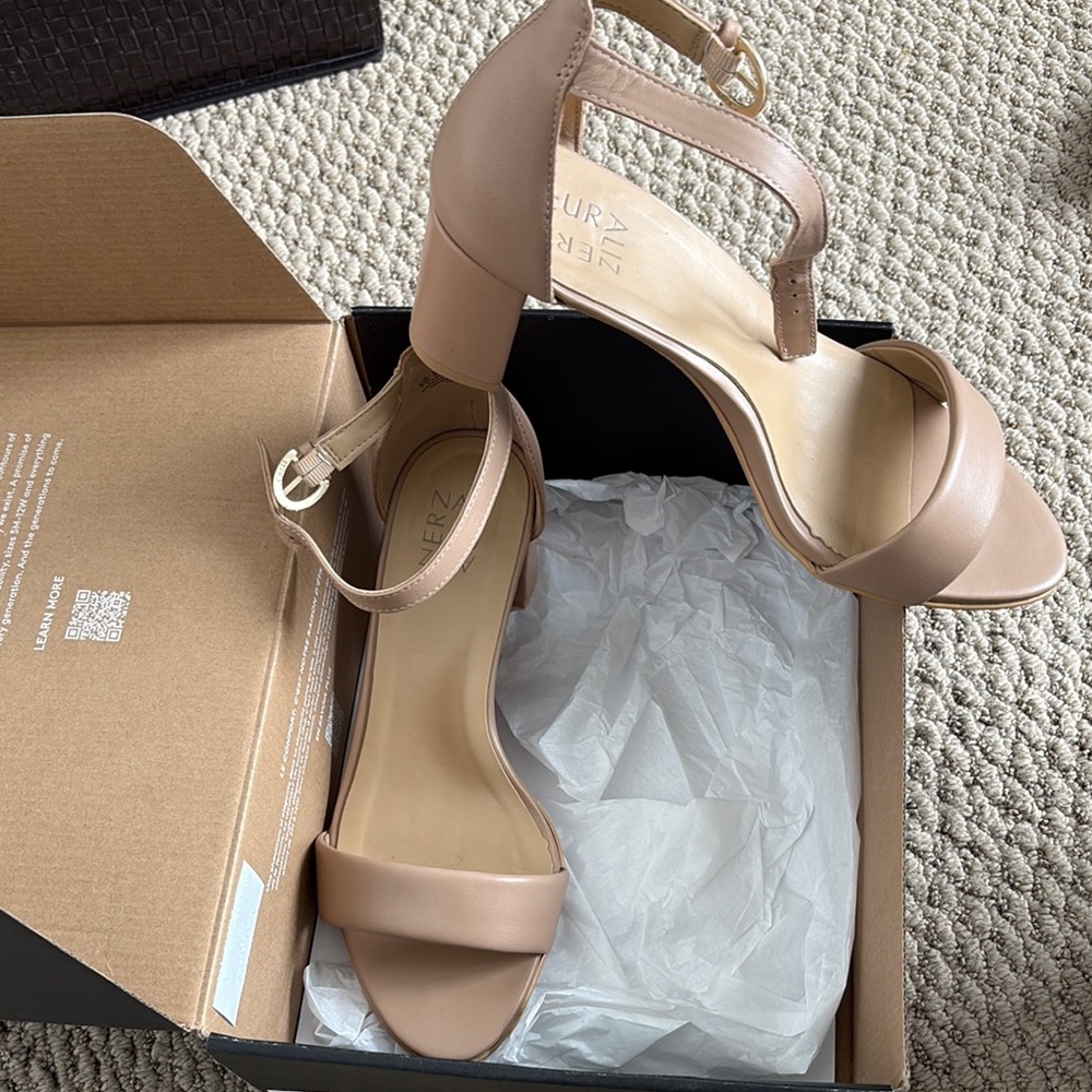 Chic Nude Block Heel Sandals with Ankle Strap